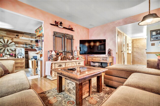 Sala de estar - 792 Lathrop St