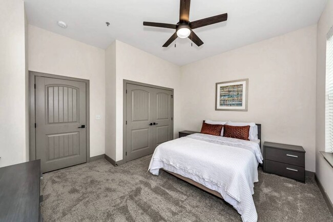Building Photo - 3235 Heritage Trail Apt #A1119, Denton, TX...