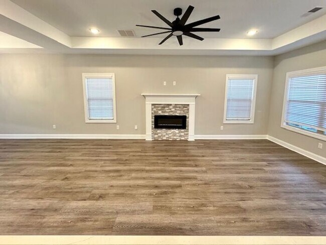 Building Photo - Exquisite new construction 4BR home now being offered for rental!