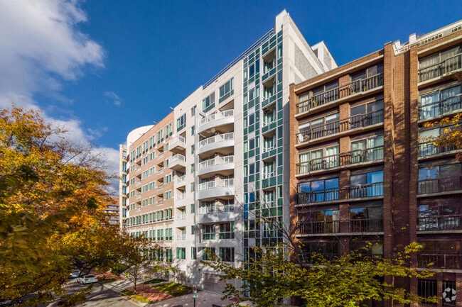 Building Photo - Joud Residence