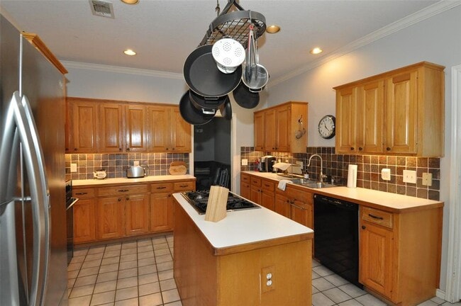 Building Photo - 7103 Red Maple Cove