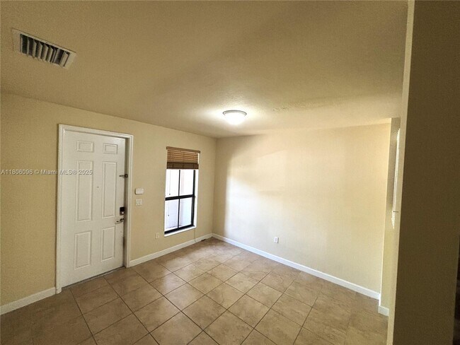Foto del edificio - 23765 SW 118 Ave