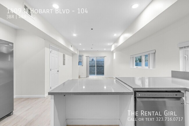 Foto del edificio - 1409 N Hobart Blvd