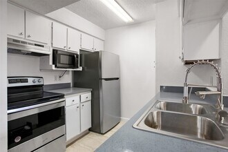 Building Photo - 260 El Dorado Blvd