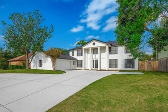 3102 Glenn Lakes Ln