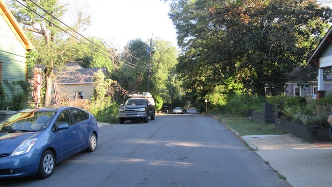 Street view - 176 Flora Ave NE