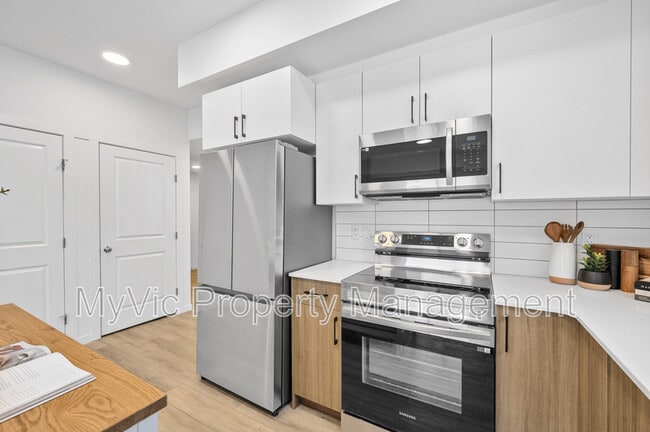 Building Photo - 201 Greenfield Link