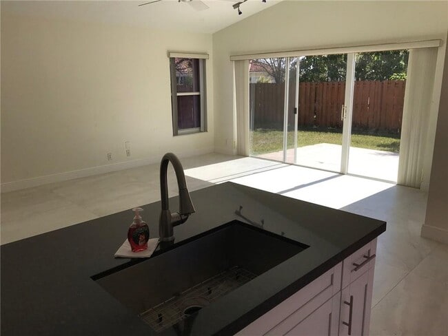 Building Photo - 19010 SW 10th St