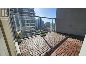 Building Photo - 1420-1420 W Georgia St