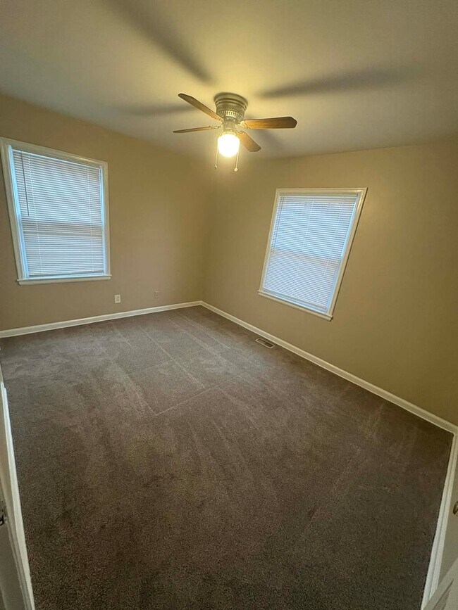 Foto del edificio - Welcome to Your Next Home with Harvest Investments!