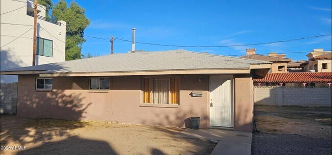 Foto del edificio - 2138 E Turney Ave