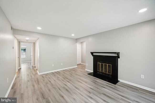 Building Photo - 20212 Shipley Terrace