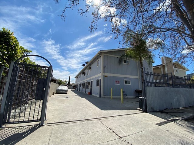 Primary Photo - 4056 Bemis St