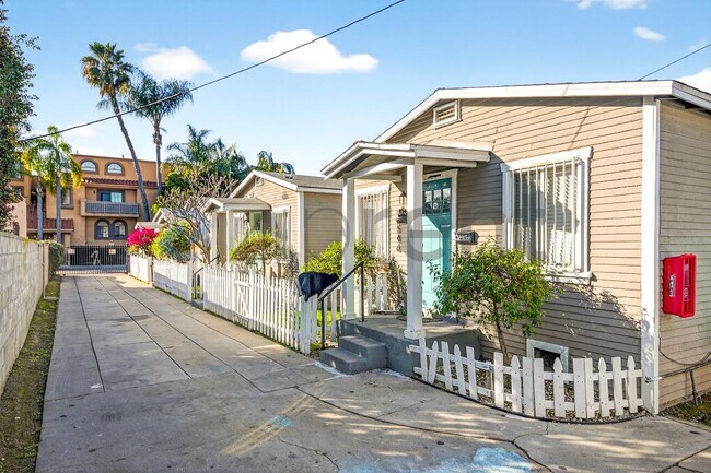 Foto del edificio - 1544 Stanley Ave