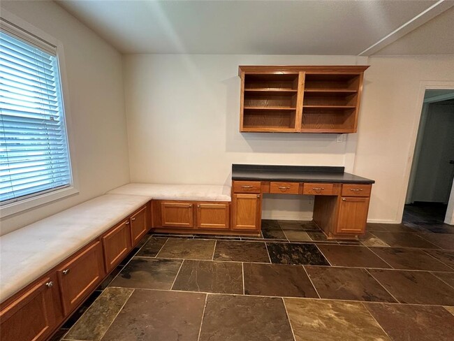 Foto del edificio - 9602 Fairdale Ln