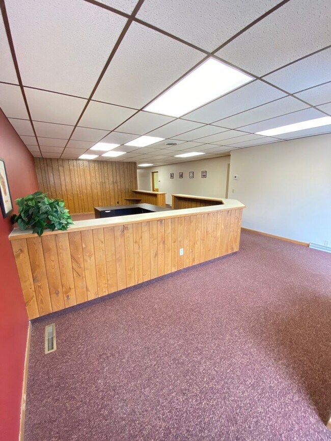 Foto del edificio - 118/120 E Huron