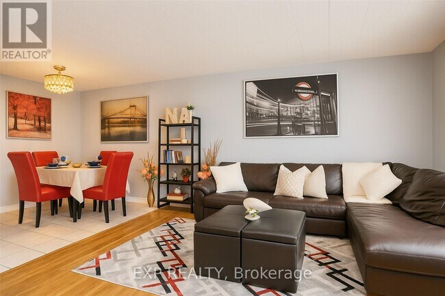 Building Photo - 71 Vanier Dr