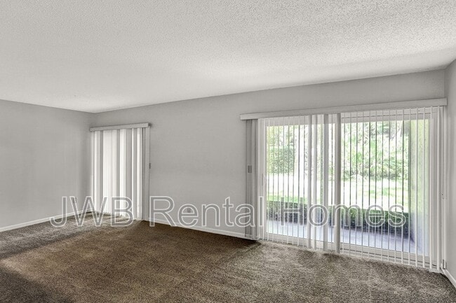 Building Photo - 3 Veronese Ct