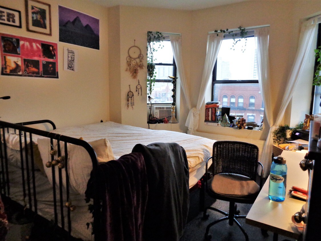 Primary Photo - 810 Beacon St