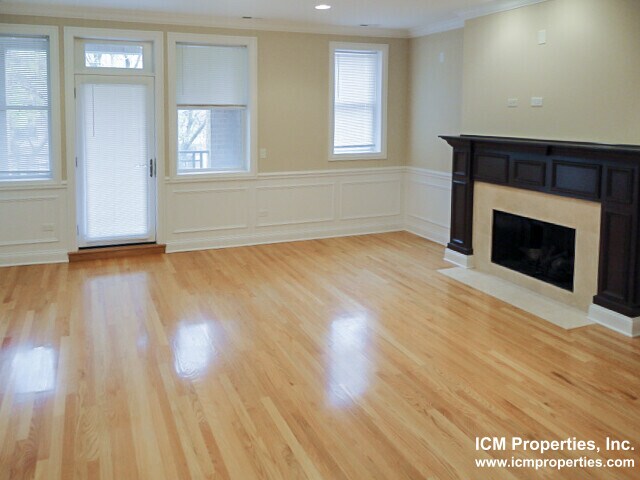 Foto del edificio - 2847 N Southport Ave