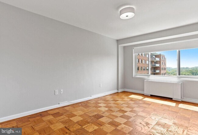 Building Photo - 4201 Cathedral Ave NW