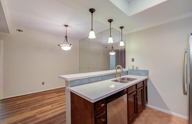 Building Photo - 11711 Memorial Dr