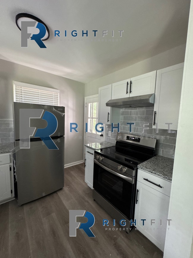 Building Photo - Beautiful Corner Lot Home