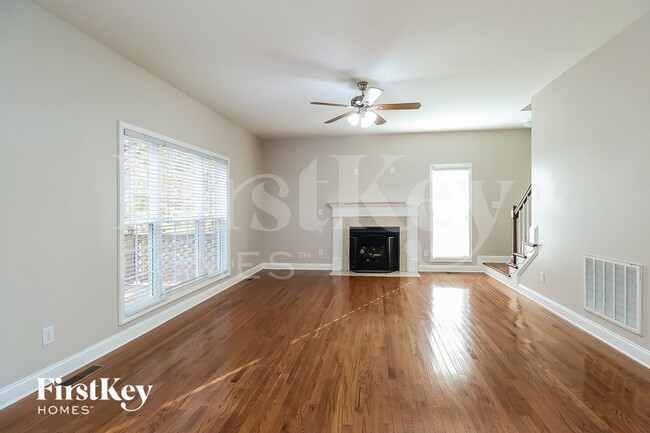 Building Photo - 5700 Sugarcane Ct