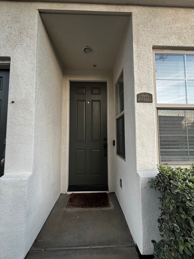 Foto del edificio - 2727 Bellezza Dr