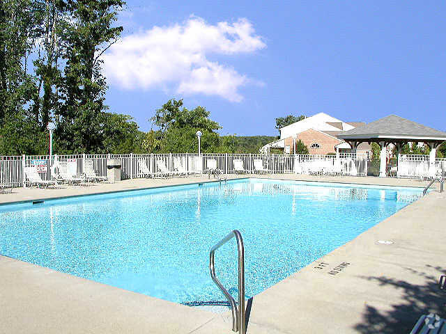 Piscina - Pinnacle Pointe