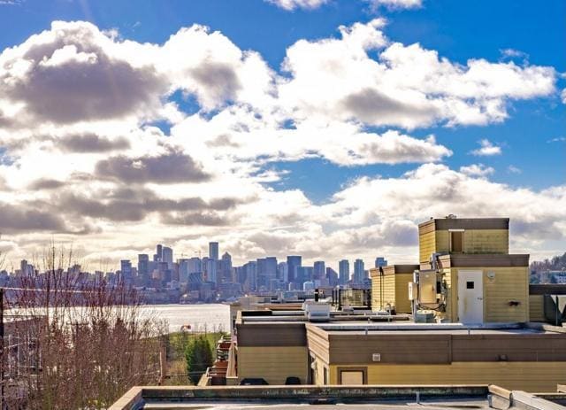Building Photo - 2 bedroom in Seattle WA 98103
