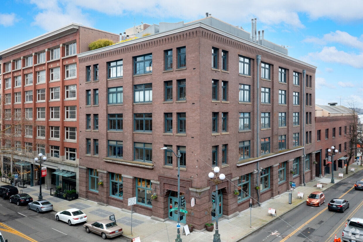 Merrill Place Condominiums Apartments in Seattle, WA