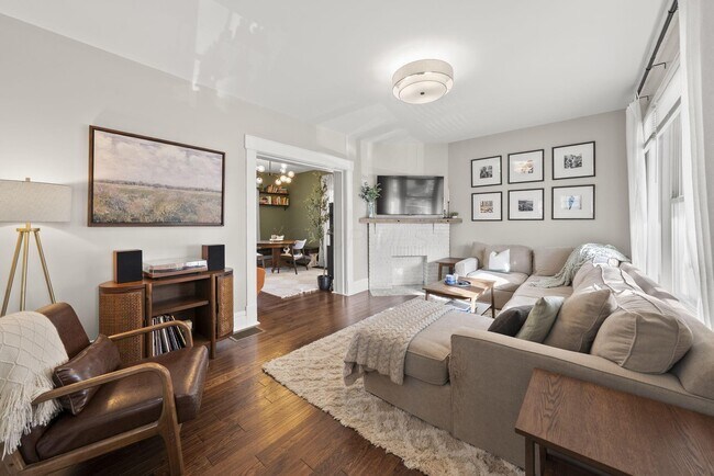 Foto del edificio - 664 Siebert St