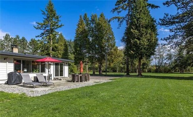 Foto del edificio - Move in Ready! A wonderful spacious 3-bedr...