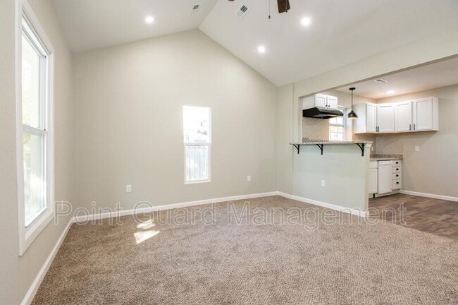 Building Photo - 1634-1636 S Palisade St