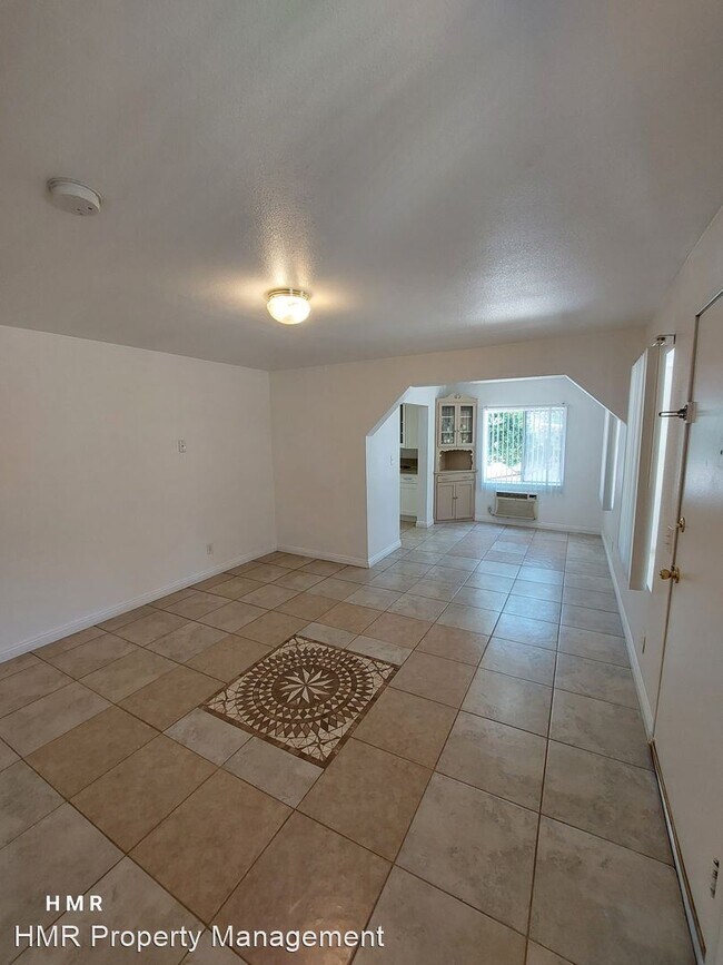 Building Photo - 2 br, 1 bath House - 564 Camino De Gloria