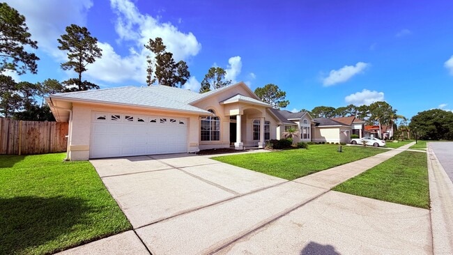 Building Photo - Beautiful, 4 Bedroom, 3 Bathroom Home!!