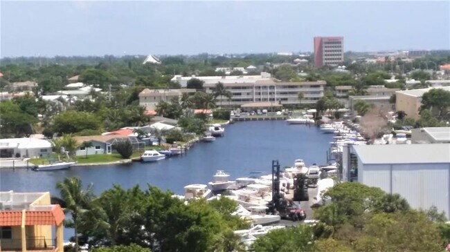 Foto del edificio - 777 S Federal Hwy