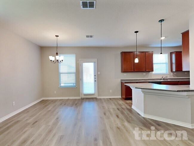 Foto del edificio - 2615 Green Leaf Way