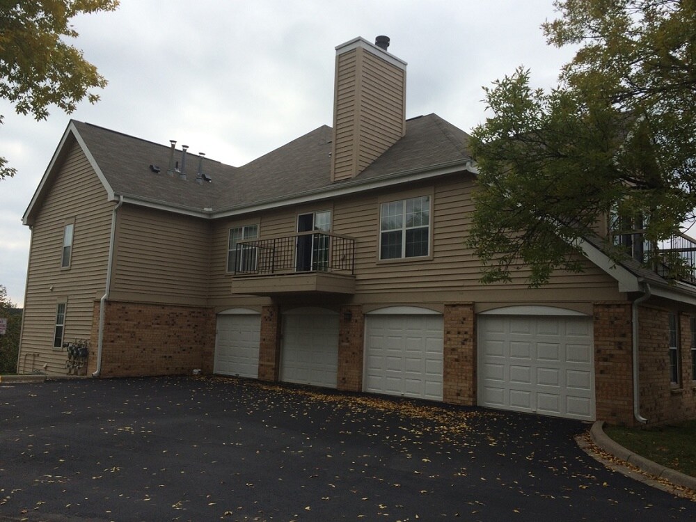 5978 Chasewood Pkwy, MN 55343 Condo for Rent in
