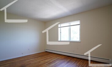 Building Photo - 99 Sutherland Rd