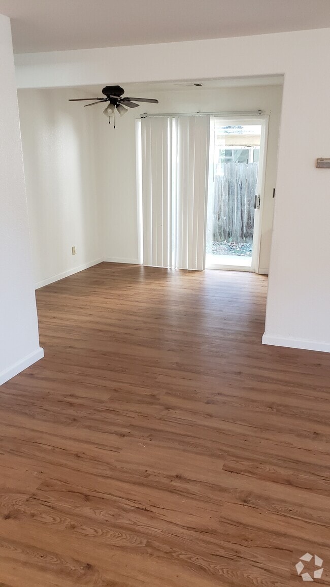 Apartments For Rent in Selma OR with Hardwood Floors 9 Rentals