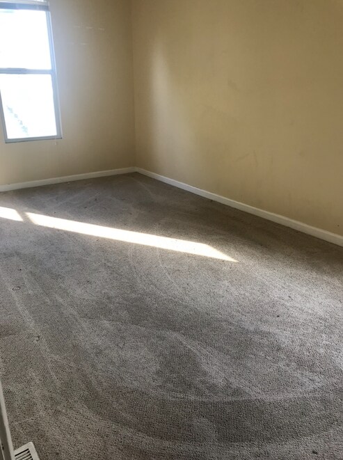 Master bed room - 309 N 4th St