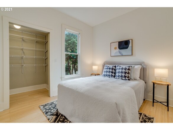Foto principal - 2804 SE 17th Ave