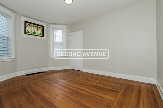 Foto del edificio - 570 Flatt Terrace