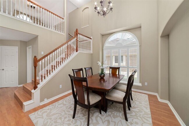 Building Photo - 15818 Bishops Glen Ln