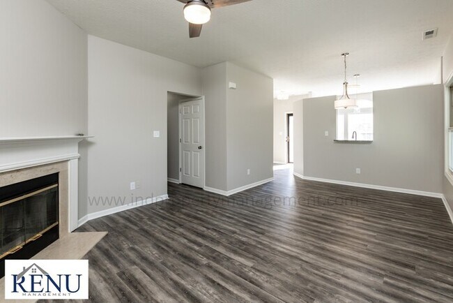 Building Photo - 2710 Lucas Dr