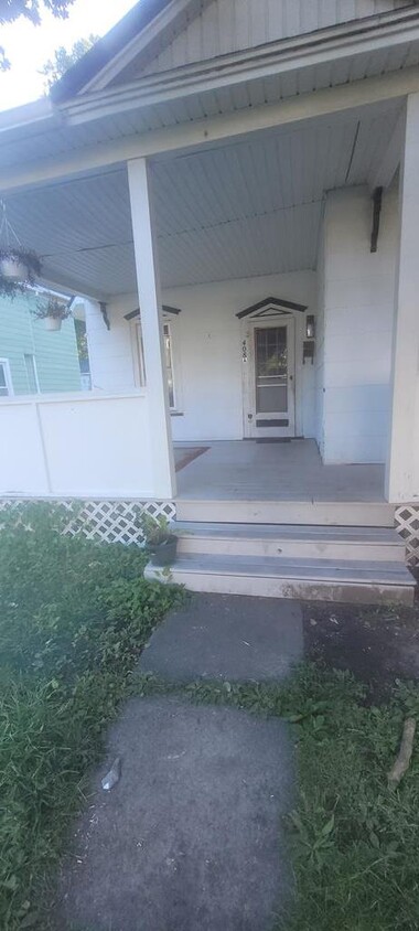 Primary Photo - 408 Fulton St