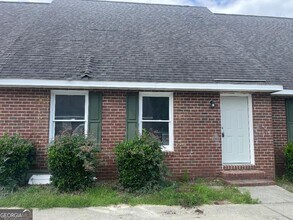 Building Photo - 230 Lanier Dr