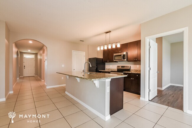 Building Photo - 484 Aberdeen Dr